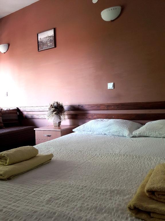 Chardak Apartments โอครีด ภายนอก รูปภาพ